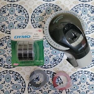 03400 DYMO Label Maker with Refill Tapes